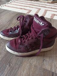 Оригинальные кроссовки Adidas размер 36,5