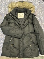 Зимова куртка Esprit, розмір S-М, чорна