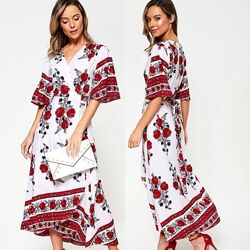 Платье на запах в стиле вышиванки