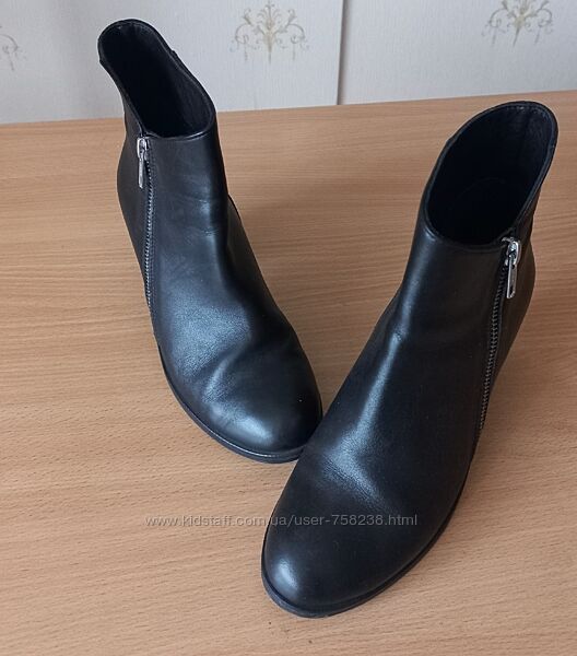 Шкіряні черевикі