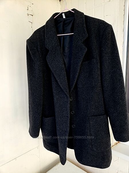 Черное шерстяное пальто Германия размер  16 uk