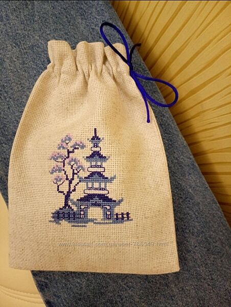 Еко-торбинка з вишивкою хрестиком ручної роботи Цвітіння сакури, декор