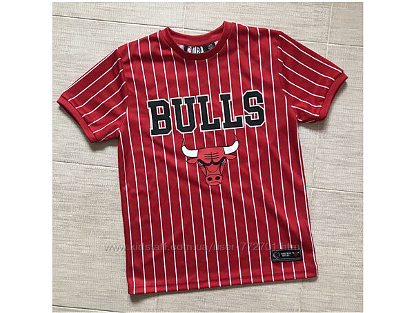 Крутая спортивная футболка NBA Bulls от Primark. Рост 134