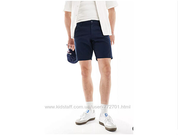Стильные, эластичные шорты чинос, британского бренда ASOS design. W30