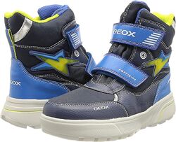 Зимові черевики з вогниками джеокс Geox Sveggen, 36 євро