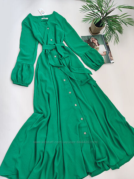 Нова фантастично красива максі сукня на гудзиках з кишеньками зелена