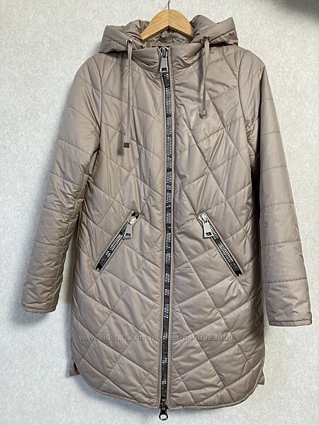Нова курточка одягала декілька разів весна - осінь 42 розмір