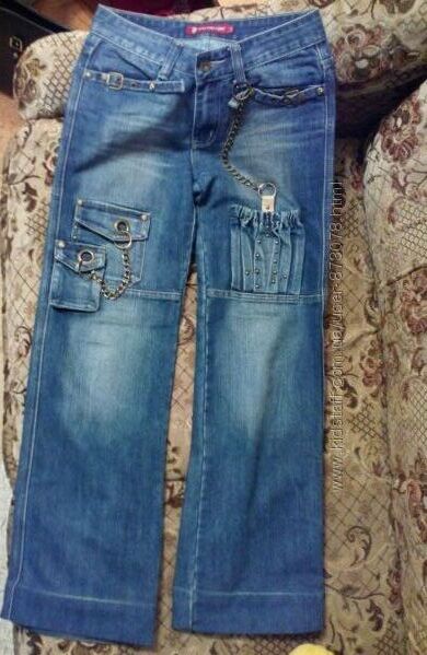Стильные синие джинсы бойфренд с цепями на подростка или девушку