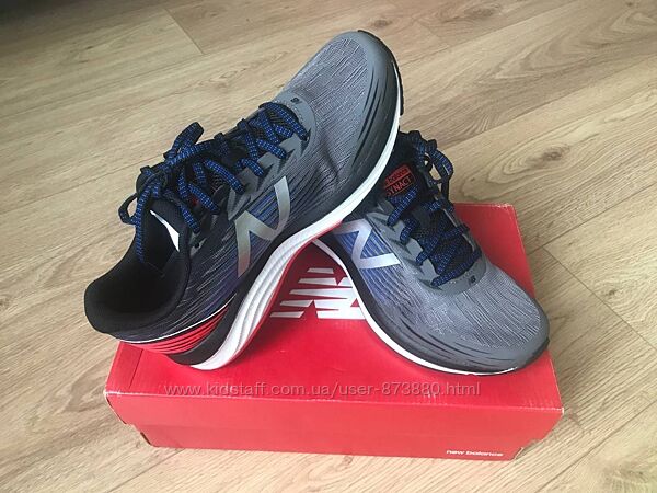 Кросівки чоловічі New Balance Розмір UK 741