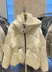 Молочная зимняя куртка дорогая Италия