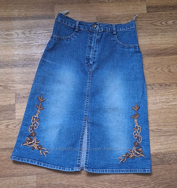 Стильная джинсовая юбка миди с разрезом и вышивкой италия в стиле zara h&m 