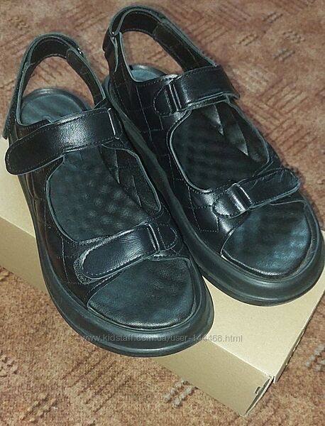 Босоніжки Famo р.40