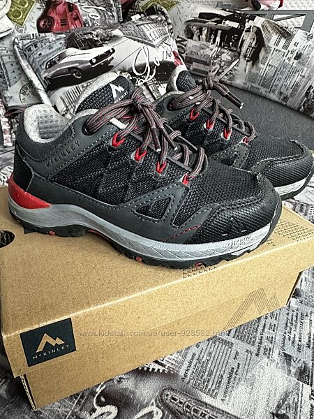 Теплі кросівки на хлопчика McKinley 31 розмір