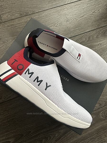 Tommy Hilfiger, кросівки, снікерси, мокасини. US7 37