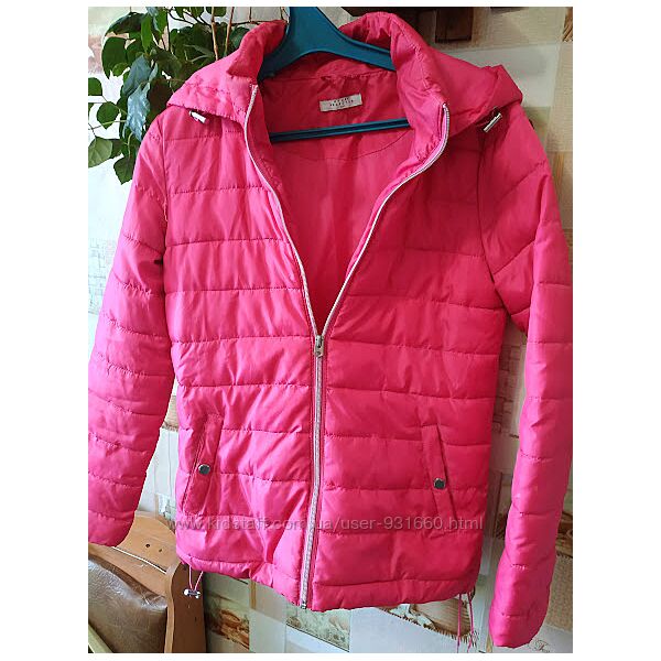 Куртка для девочки 144-146р 10-11лет