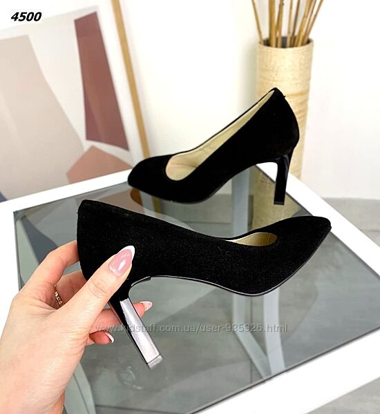 Замшеві туфлі з квадратним носочком, акція