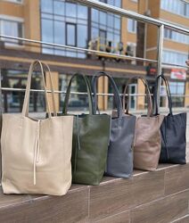 Шкіряна містка сумка жіноча Італійська сумка-мішок на плече шопер