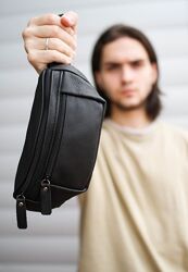 сумка на пояс кожаная мужская бананка из натуральной кожи