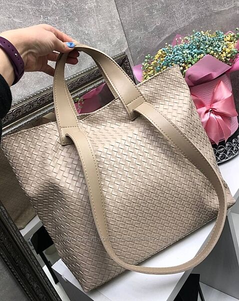сумка шоппер з екошкіри бежева модна моделька сумка велика містка А4