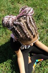 Плетение афрокосички детям