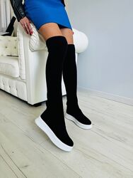 #2: чорні на білій п