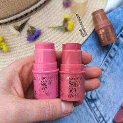 Кремовые румяна в стике Essence baby got blush