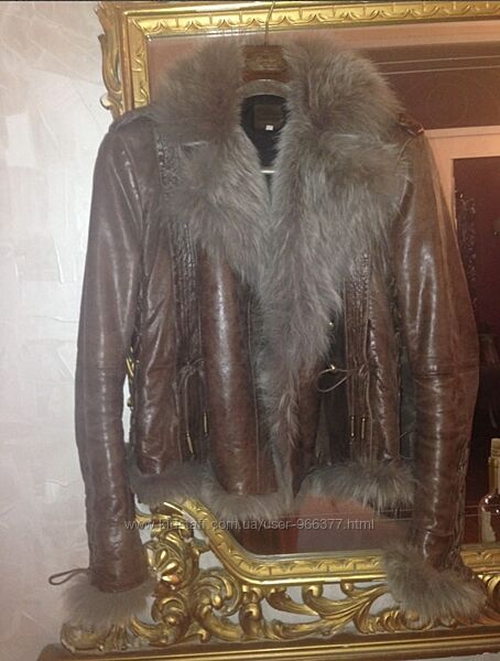 Gil Santucci Италия оригинал кожаная куртка с мехом 