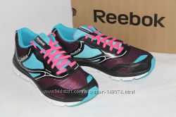 Спортивные кроссовки фирма REEBOK размер 37, 5-38 по стельке-24, 5 см