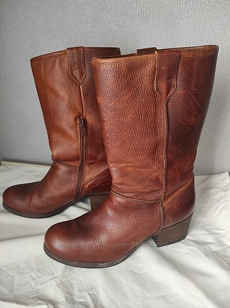 Зимние кожаные сапоги