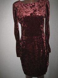 Велюровое пудровое платье с блестками Некст р-р12
