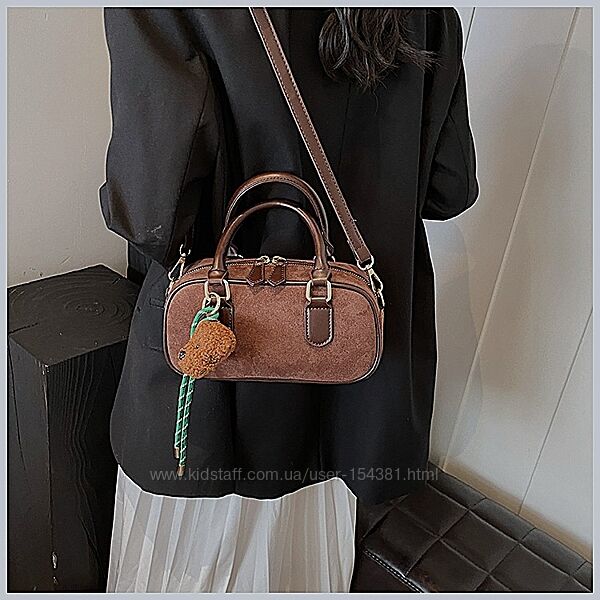 Сумка з підвіскою брелком, замш Міу, коричневий, шоколад боулінг багет