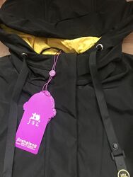 #8: Есть капюшон 