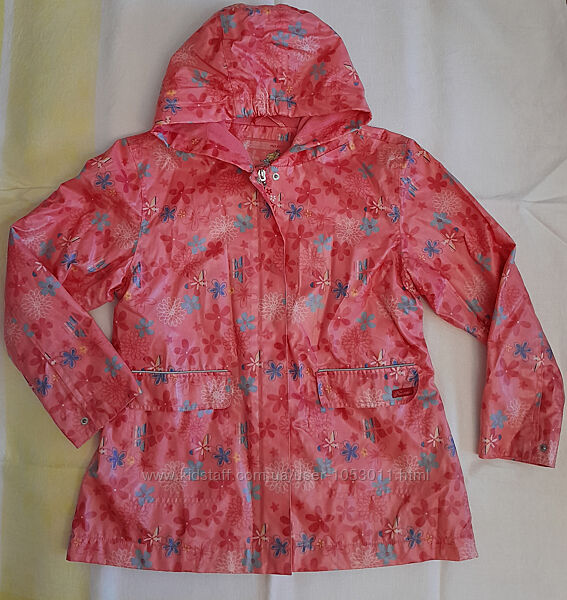 Плащ / куртка / дождевик 134-140 размер