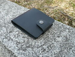 Кожаный кошелек