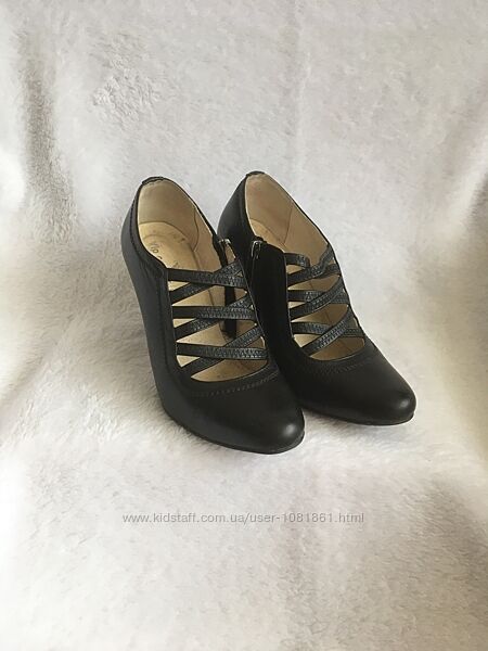 Туфлі чорні р. 37