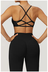 Спортивный топ с красивой спинкой 