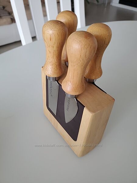 Ножі для сиру на магнітно-дерев&acuteяній підставці