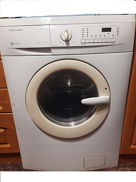 Пральна машина Electrolux EWF1234 Італія 2005 р