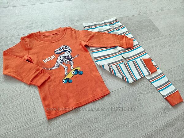 Пижама для мальчика. Оранжевый динозавр.