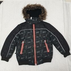 Тепла куртка на 7-9 років