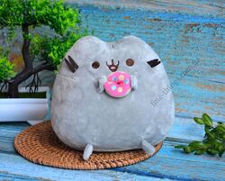 Плюшевый котик Пушин с пончиком, Pusheen cat, іграшка кіт Пушин кет