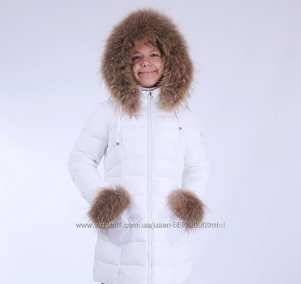 Пальто пуховик Snowimage белое мех енота 7 8 9 лет куртка 140 варежки