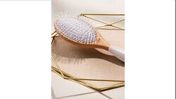 Расческа щетка для нарощенных волос от люксового бренда Luxy Hair USA