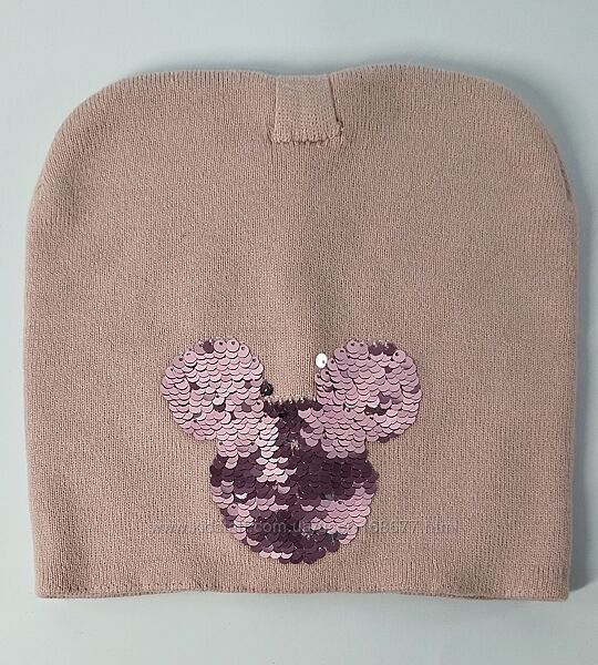 Шапка від бренду Arctic