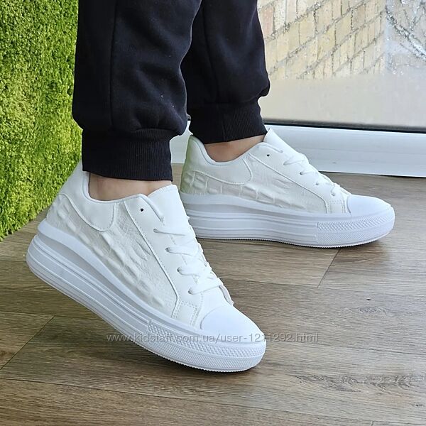 Жіночі кеди на високій підошві