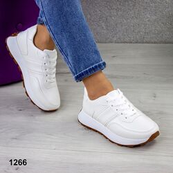 Жіночі білі кросівки