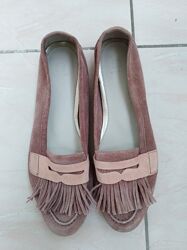 Замшевые балетки от швейцарского бренда Navyboot.