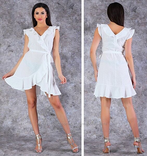 Очаровательное белоснежное платье из прошвы