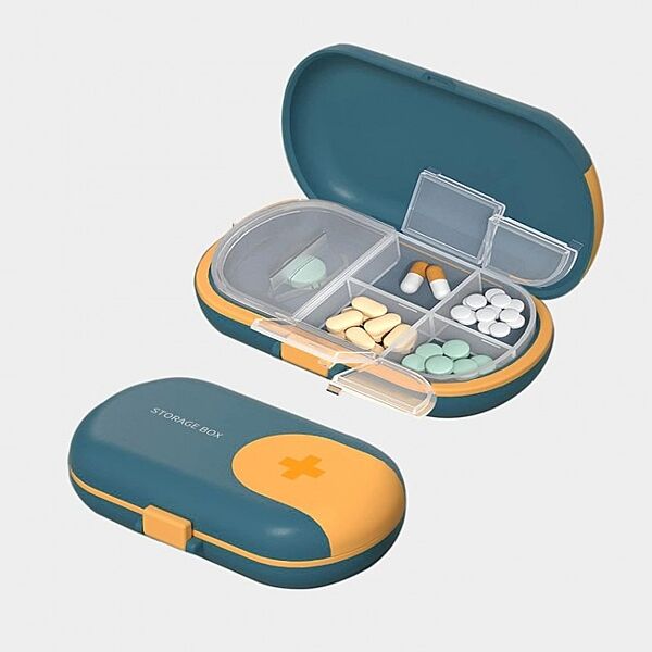 Таблетница с делителем для таблеток на 4 ячейки Cutter box, синяя