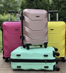 Чемодан чемоданы валіза кейс Wings 147  Польша